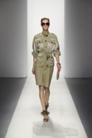 bottega_veneta_resort_2012_runway_012_1111223002.jpg