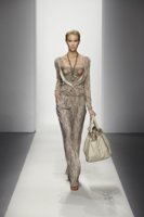 bottega_veneta_resort_2012_runway_017_1111256309.jpg