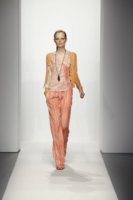 bottega_veneta_resort_2012_runway_018_1111261151.jpg