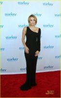 miley-cyrus-starkey-gala-01.jpg