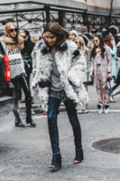 NYFW-New_York_Fashion_Week-Fall_Winter-17-Street_Style-Christine_Centenera-Fur_Coat-2.jpg