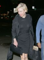 34820_Celebutopia-Renee_Zellweger_out_and_about_in_NYC-01_122_431lo.jpg