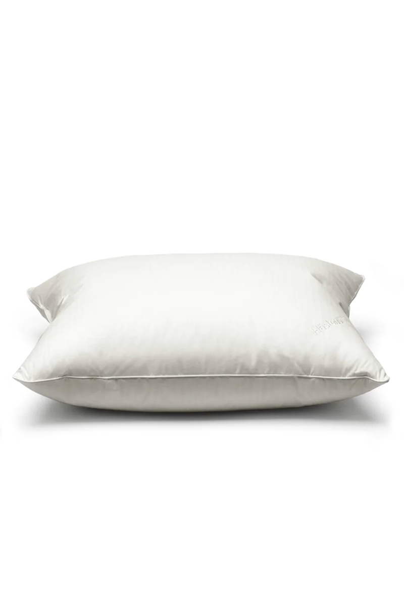 1635899116-maggie-holladay-claude-home-hastens-pillow-1635899028.png