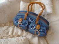 more handbags 015.jpg