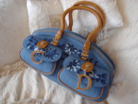 more handbags 012.jpg