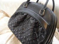 more handbags 017.jpg