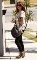 ashley-greene-051010-8.jpg