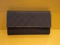 $139 Ladies black gg canvas w leather trim continental wallet 001.jpg