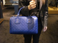 $979 Techno tag boston cobalt blue guccissima leather 002.jpg