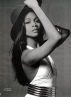 Latina-Magazine-zoe-saldana-6433941-1171-1599.jpg
