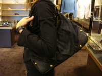 $629 Jockey med zip top hobo black gg 002.jpg