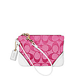 hamptons wristlet.jpg