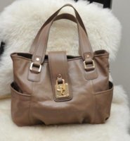 designer-handbag-1449871404176350030.jpg