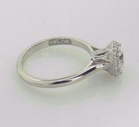 tacori platinum romantic setting side.jpg