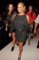 Jessica+Simpson+Project+Runway+Front+Row+Spring+fmYocGH0Au0l.jpg