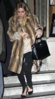 Ashley Olsen 2010 article-0-0BAC0558000005DC-979_468x835.jpg