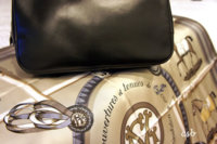 Couvertures George V Ltd Edt Carre with Black Box Plume Elan.jpg