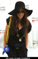 Anna-Friel_0.jpg