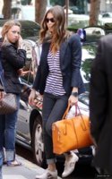 biel jessica 2010 june paris2.jpg