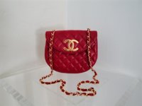 red lambskin vintage messenger2.jpg