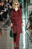 Valentino-Fall-Fashion-2009-018_runway.jpg