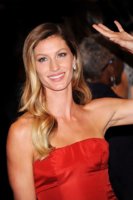 Gisele Bundchen2 - Van Cleef & Arpels - Photo by Dimitrios Kambouris Gettyimages 113504801.jpg