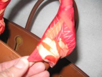 wrap a handle with a twilly 018.JPG