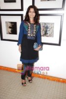 normal_usha aggarwal at Ananya Banerjee_s art exhibition in Kala Ghoda on 31st Aug 2010.JPG