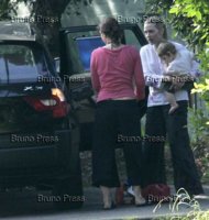FFFk_winslet_car_03.jpg