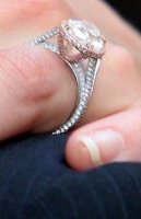 katie holmes wedding ring[11].jpg
