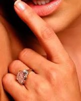jennifer-lopez-pink-engagement-ring.jpg