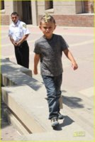 gavin-rossdale-zuma-kingston-museum-02.jpg