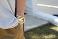 lovebraceletes.jpg