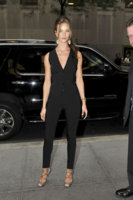 rhw-latenightwjf9.jpg