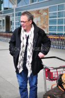 bill-condon-and-alexander-mcqueen-skull-scarf-ivory-black-gallery.jpg
