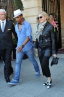 madonna-barhim-zaibat-paris-06272011-16-430x645.jpg