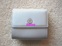 Chanel Silver Wallet Watermarked (600 x 450).jpg