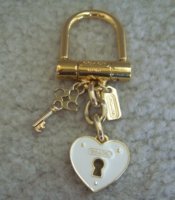 Heart and Key_93079_2.JPG
