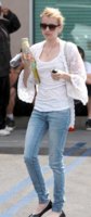 73828_EmmaRoberts_WasspottedinBeverlyHillsMay132011_By_oTTo3_122_529lo.JPG