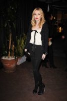 02006_Emma_Roberts_Chanel_CharlesFinch_PreOscar_Dinner_J0001_007_122_444lo.jpg