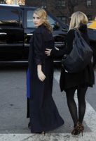 38512_newnia_emma_fenruary_16_20112_122_344lo.jpg