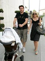 tori_spelling.jpg