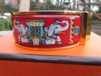 H bangle side on.JPG