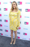 Elizabeth-Olsen-Wearing-Yellow-Pucci-Critics-Choice-Awards.jpg