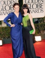 Zooey-Deschanel-2012-Golden-Globes-435x580.jpg