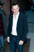 Michael+Fassbender+Celebs+Arrive+Outside+Letterman+kPJR2q2ZIyNl.jpg