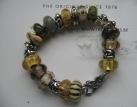 finished trollbeads light neutral 006.JPG