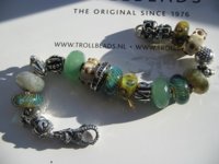 Aventurine light 006.JPG