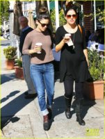 rachel-bilson-coffee-09.jpg