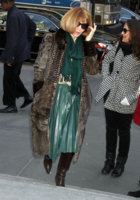 Anna+Wintour+Celebrities+Victoria+Beckham+fJso0rZfOcQl.jpg